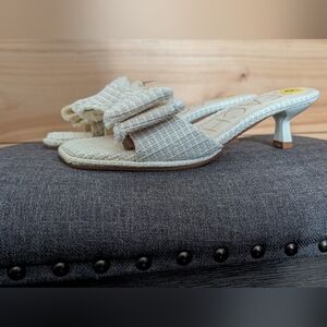 Beach Fabric Slides, Size 9, Kitten Heel..NWT